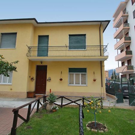 Appartement Locazione Turistica Caboto à Arma di Taggia Extérieur photo