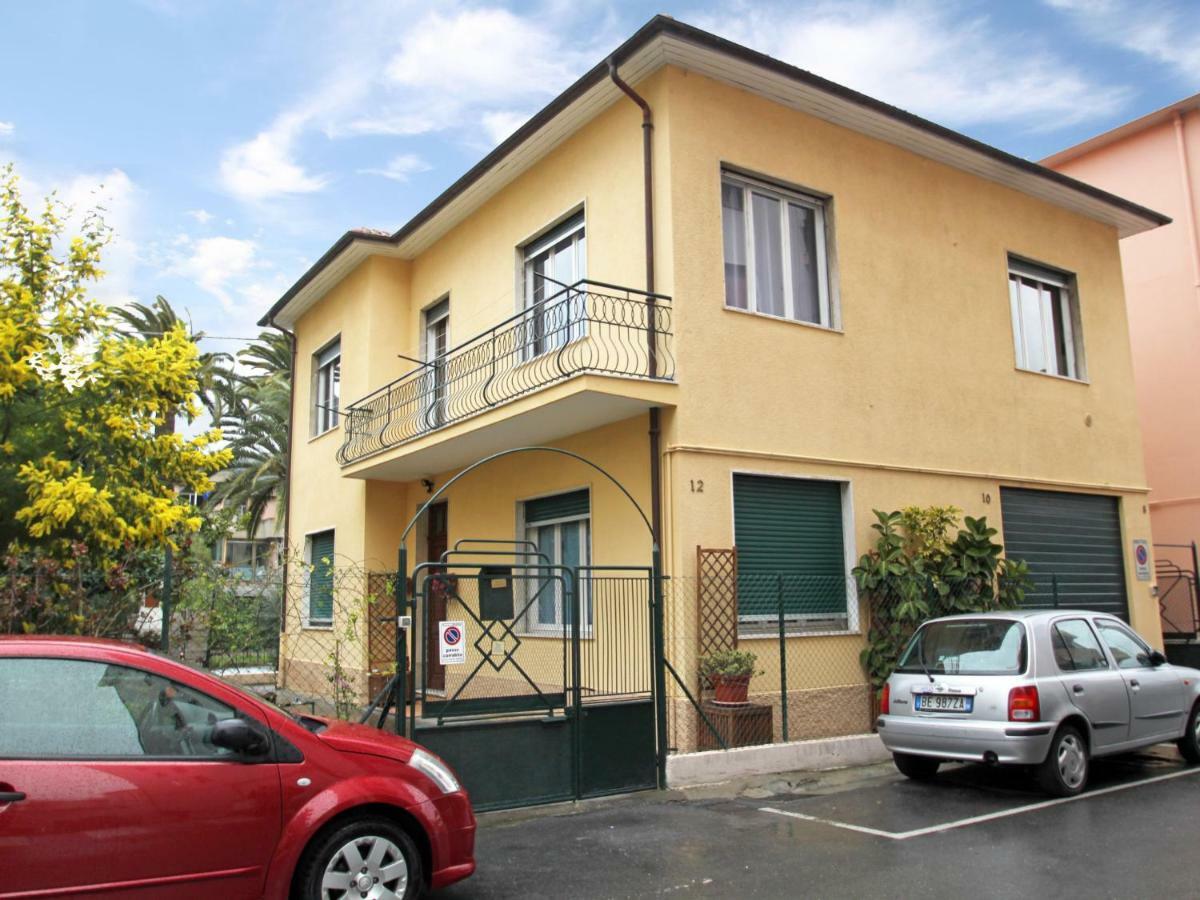 Appartement Locazione Turistica Caboto à Arma di Taggia Extérieur photo